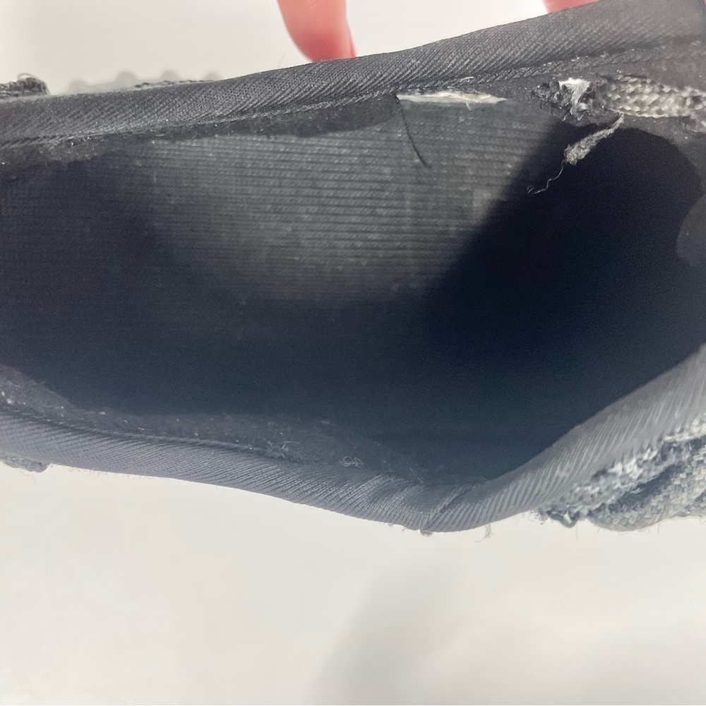 Authentic‎ adidas Yeezy Boost 350 'Pirate Black' 2016 Sz.6M (7½Wo) - Picture 8 of 12